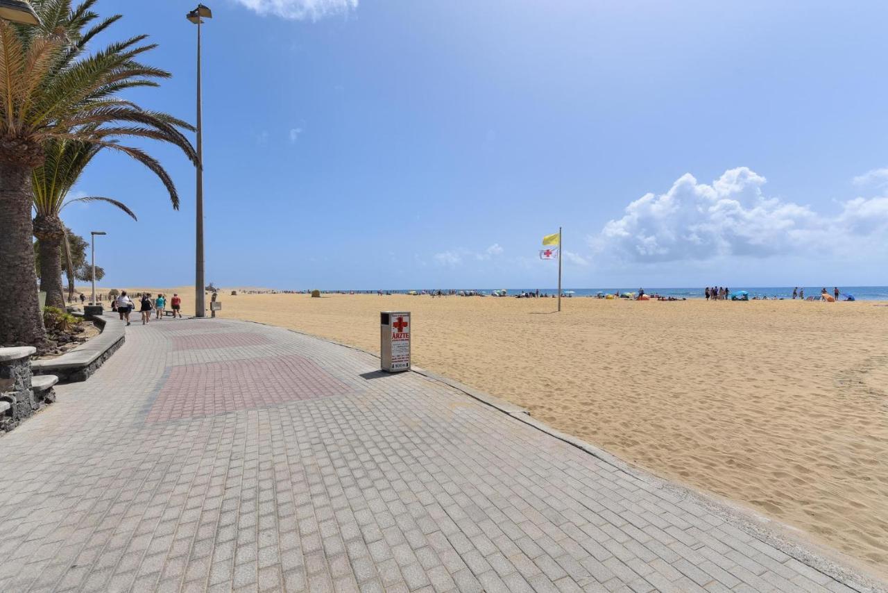 Oasis Cm18 By Villagrancanaria *