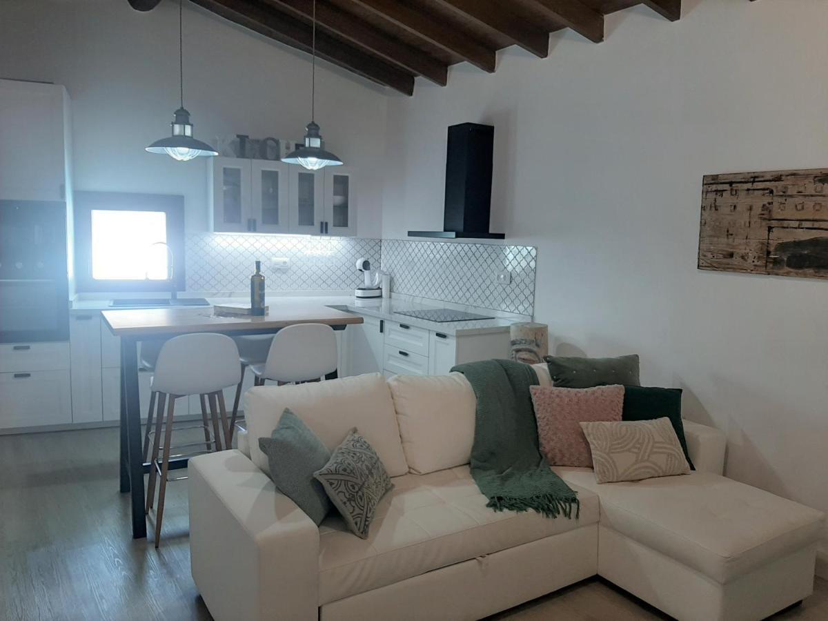 Aura Villa *