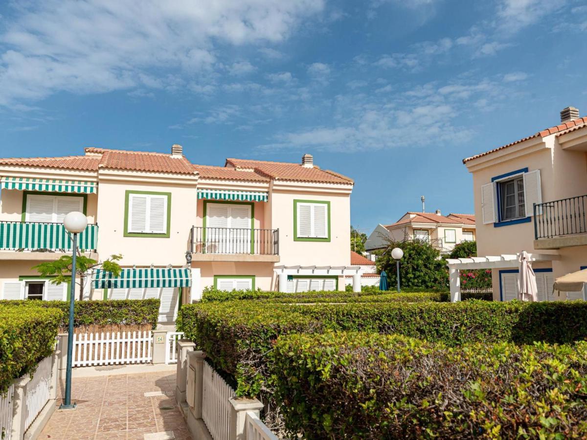 Duplex Holiday Pasito Blanco