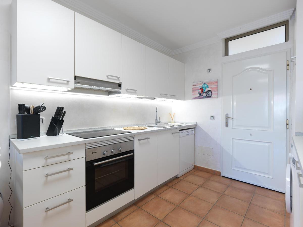 Apartment Brand New With Sunset Terrace