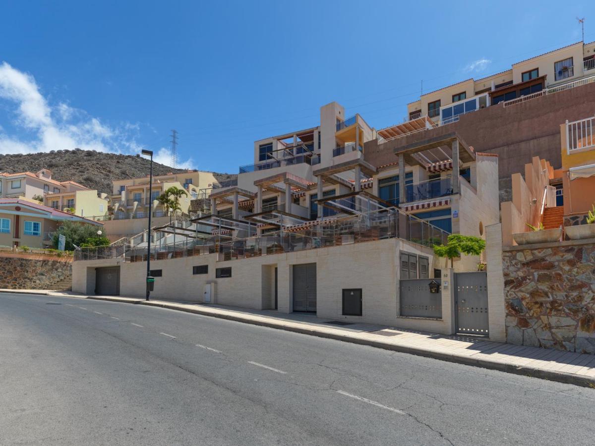 Apartment Brand New With Sunset Terrace *