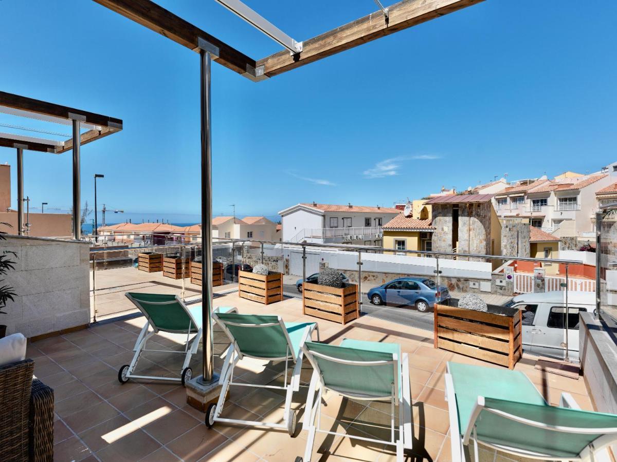 Brand New With Sunset Terrace Apartment *