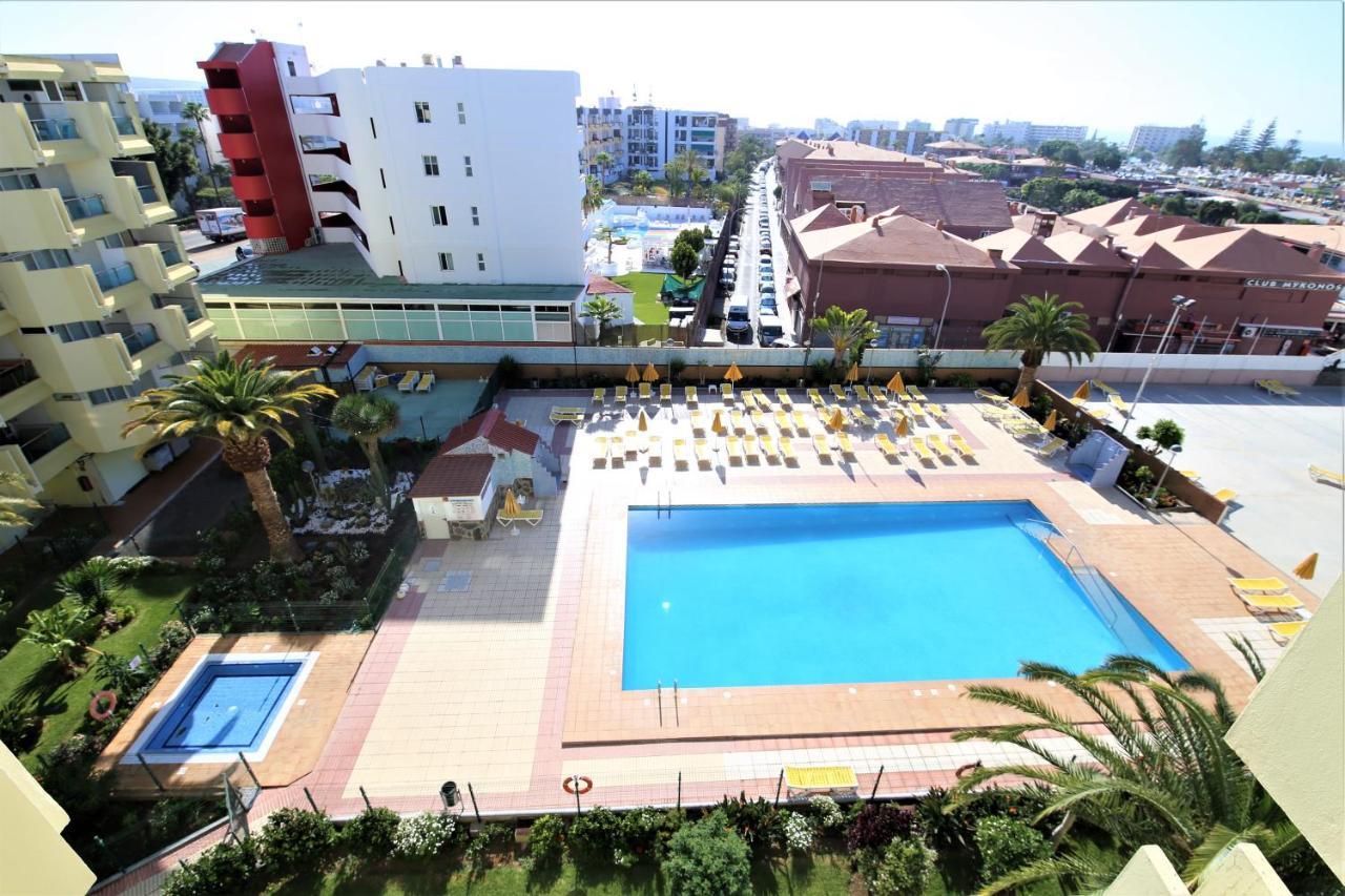 Overlooking Yumbo Centre With Heated Pool Apartamento