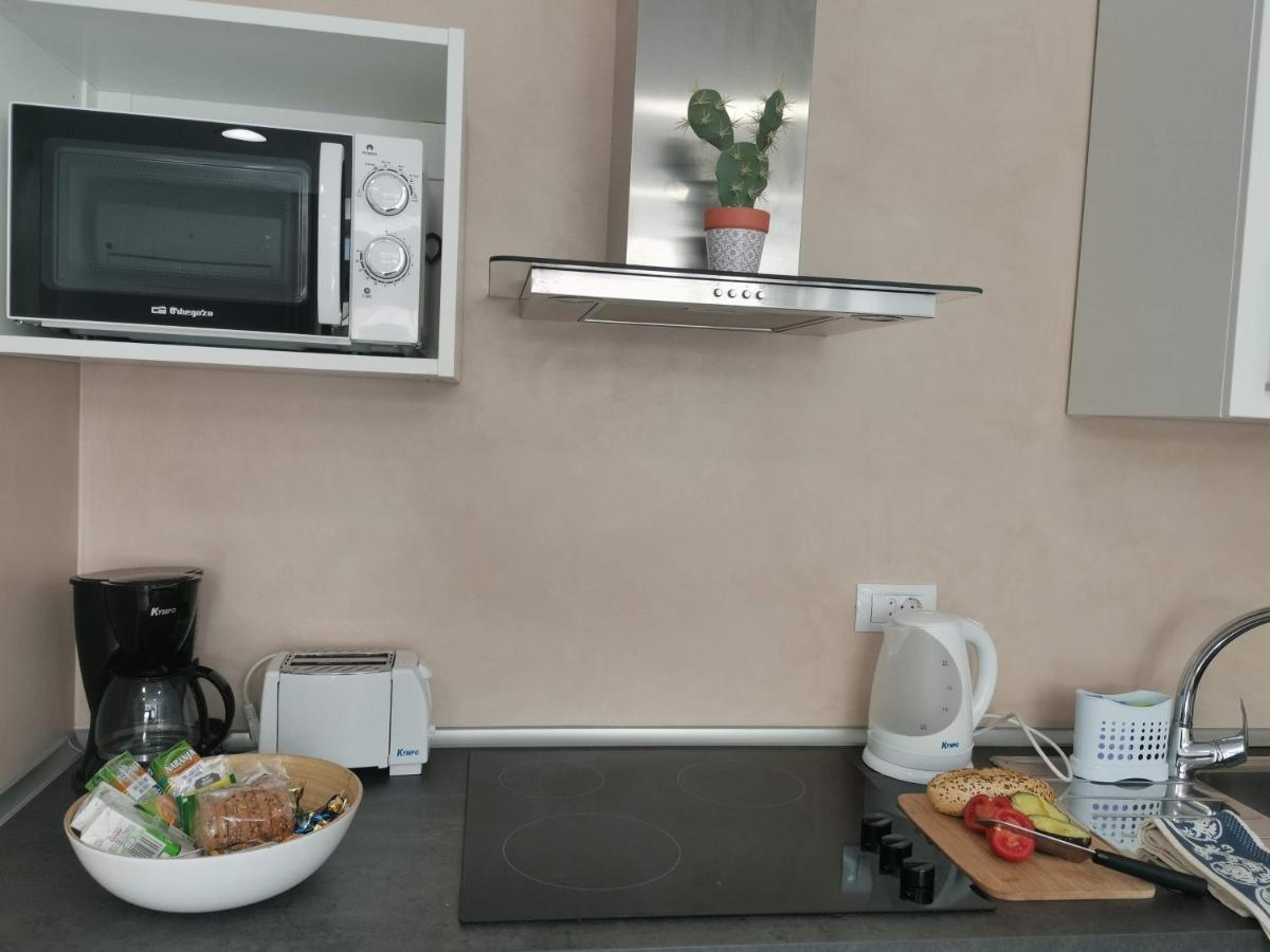 Apartment Sunny Cactus Garden 150m From Beach, Fast Fiber Wifi