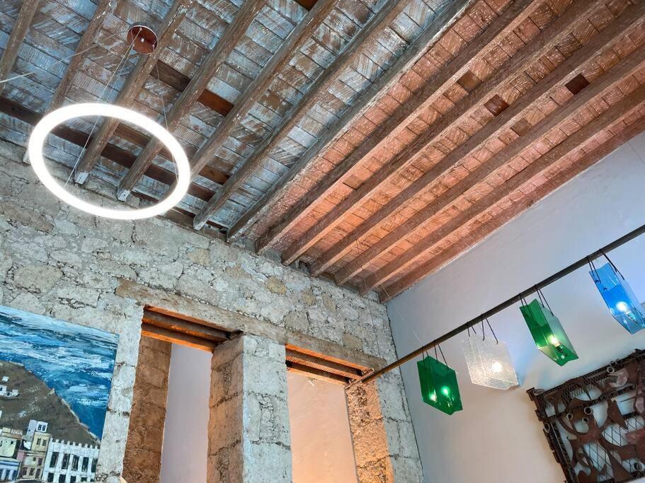 Appartamento Traditional Townhouse With Private Rooftop Terrace *