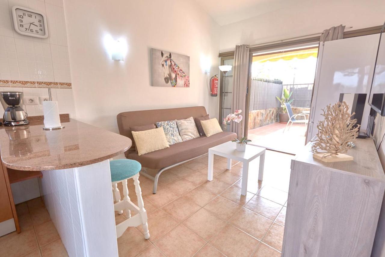 One Bedroom With Shared Pool Furnished Terrace And Wifi At Maspalomas 1 Km Away From The Casa vacanze *
