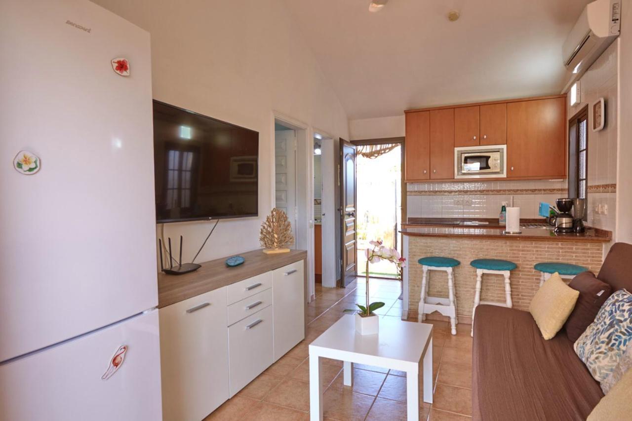 One Bedroom With Shared Pool Furnished Terrace And Wifi At Maspalomas 1 Km Away From The Сasa de vacaciones