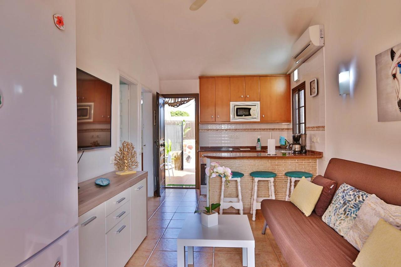 One Bedroom With Shared Pool Furnished Terrace And Wifi At Maspalomas 1 Km Away From The * Playa del Inglés