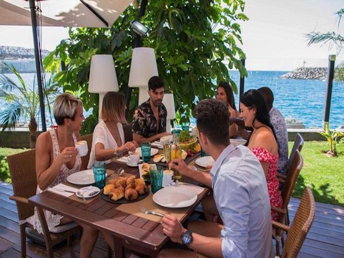Sunset Terrace With Ocean Views Los Caideros