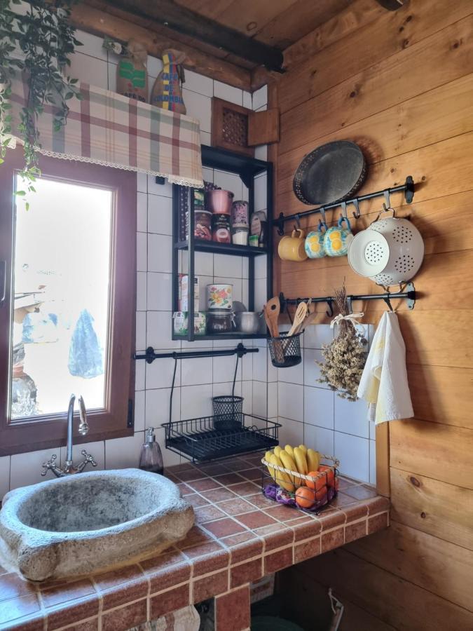 Casa Fuente Hervera Country house Vega de San Mateo