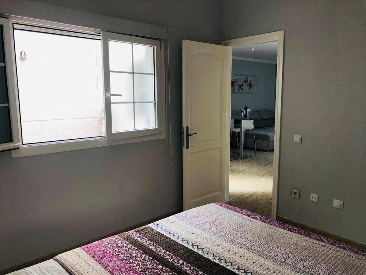 Apartamento Piso de 2 habitaciones El Burrero Aeropuerto *