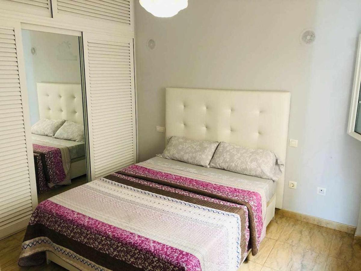 Apartamento Piso de 2 habitaciones El Burrero Aeropuerto *