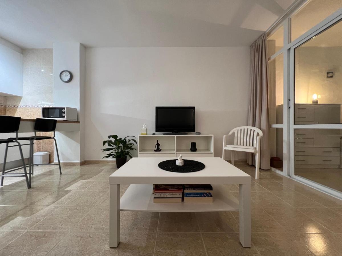 Yumbo Sunset Tanife - 50m From Yumbo, Playa Del Ingles, Maspalomas! Apartamento Playa del Inglés