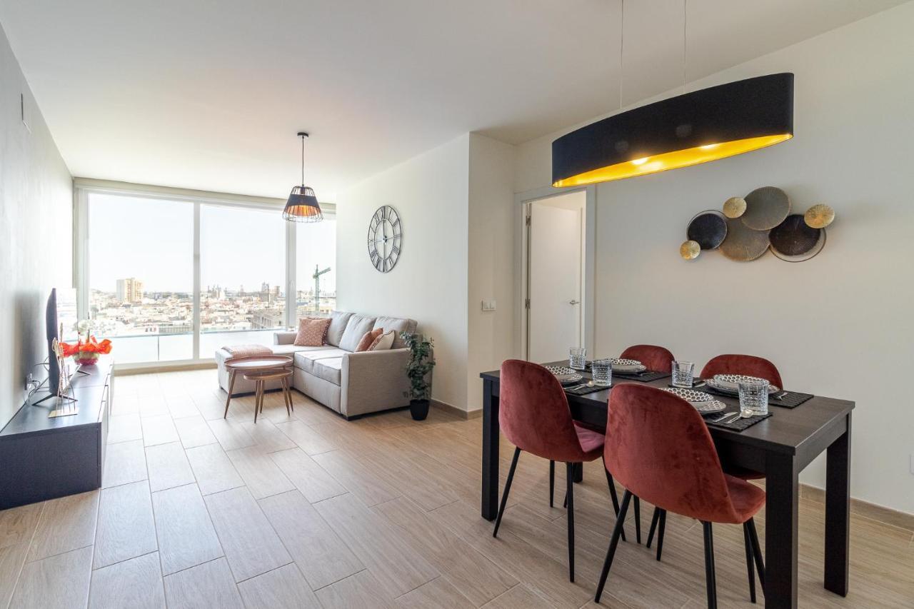 Brand New With Ocean & Volcano Views