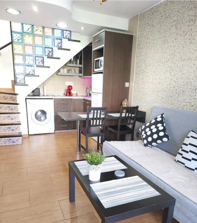Poolside Duplex In Secure Gated Complex Apartamento *
