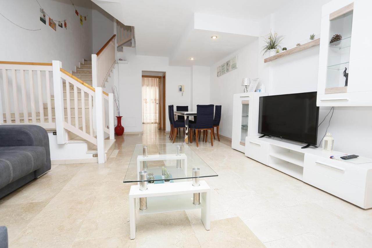 Сasa de vacaciones Masvacation Hr, 4room, Terrace, Parking