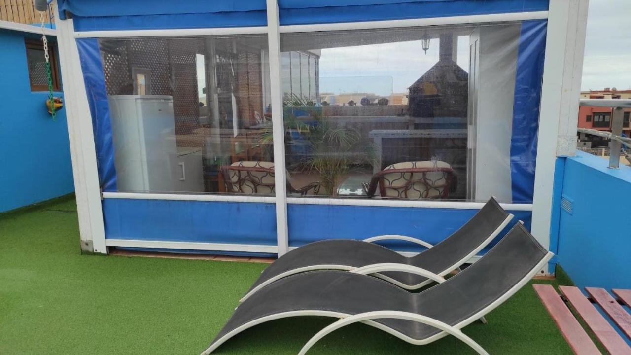 ático Con Vistas , Jacuzzi , Terraza Y Barbacoa Arinaga