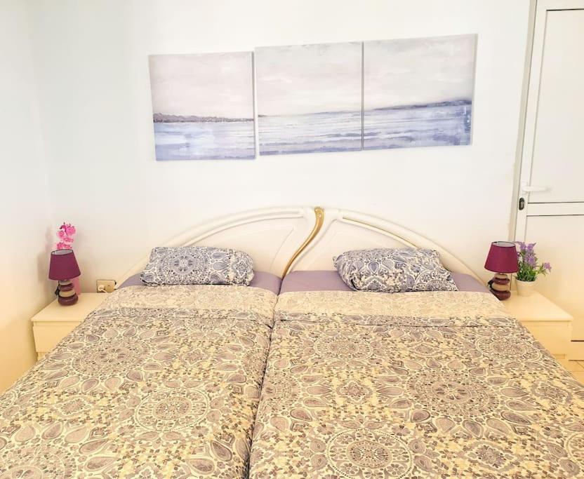 Apartamento The Perfect Place To Relax Bedroom With Hot Tub, Beautiful Tropical Garden Area. Bbq And Big Open Spaces Through The House.it Is Located In A Quiet Place, But Still 5 Min Away From The Touristic Puerto Rico And Walking Distance From The Mogán