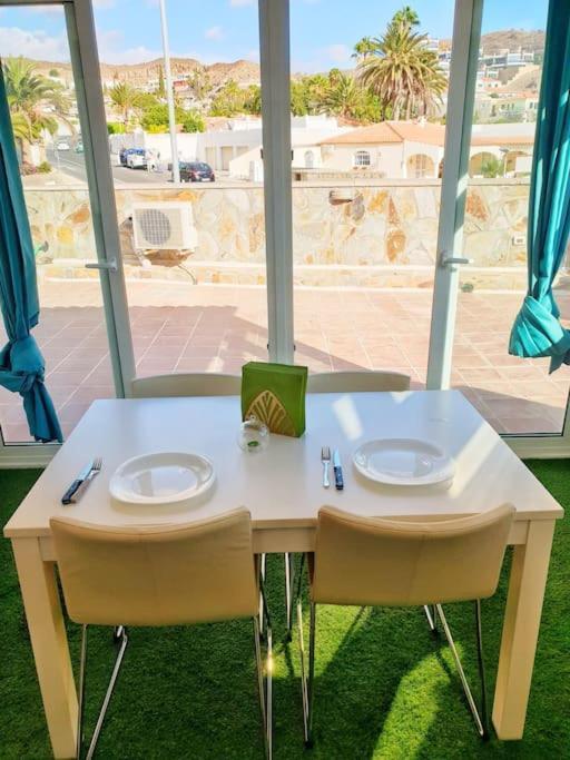 The Perfect Place To Relax Bedroom With Hot Tub, Beautiful Tropical Garden Area. Bbq And Big Open Spaces Through The House.it Is Located In A Quiet Place, But Still 5 Min Away From The Touristic Puerto Rico And Walking Distance From The