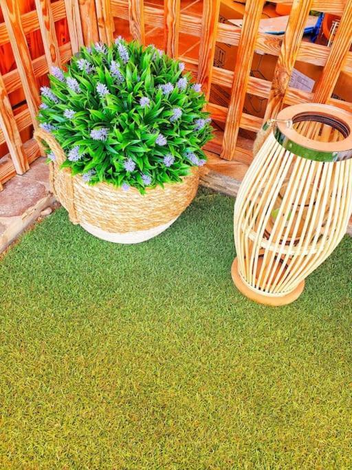 Apartamento The Perfect Place To Relax Bedroom With Hot Tub, Beautiful Tropical Garden Area. Bbq And Big Open Spaces Through The House.it Is Located In A Quiet Place, But Still 5 Min Away From The Touristic Puerto Rico And Walking Distance From The Mogán