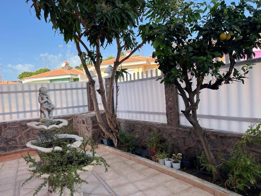 Agradable Con Piscina 4 Dormitorios
