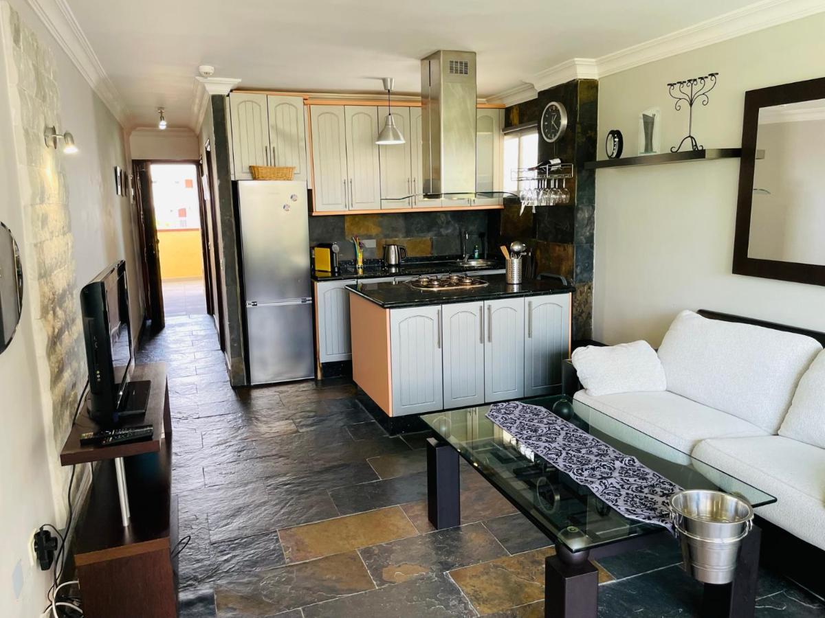 Lizards Lounge - Tanife Beim Yumbo Playa del Ingles (Gran Canaria)