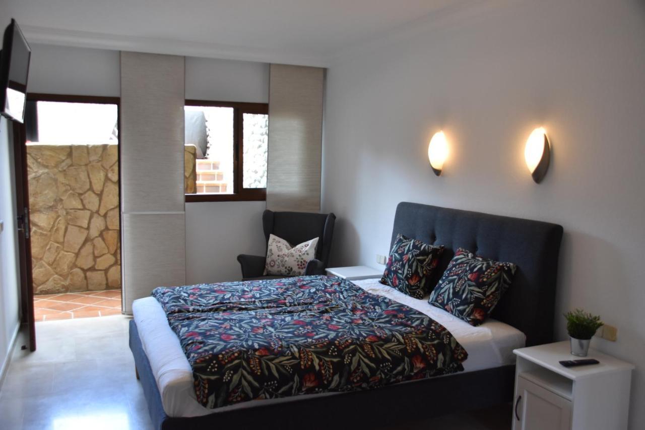 Elsa Tauro Topaz Villa Mogan