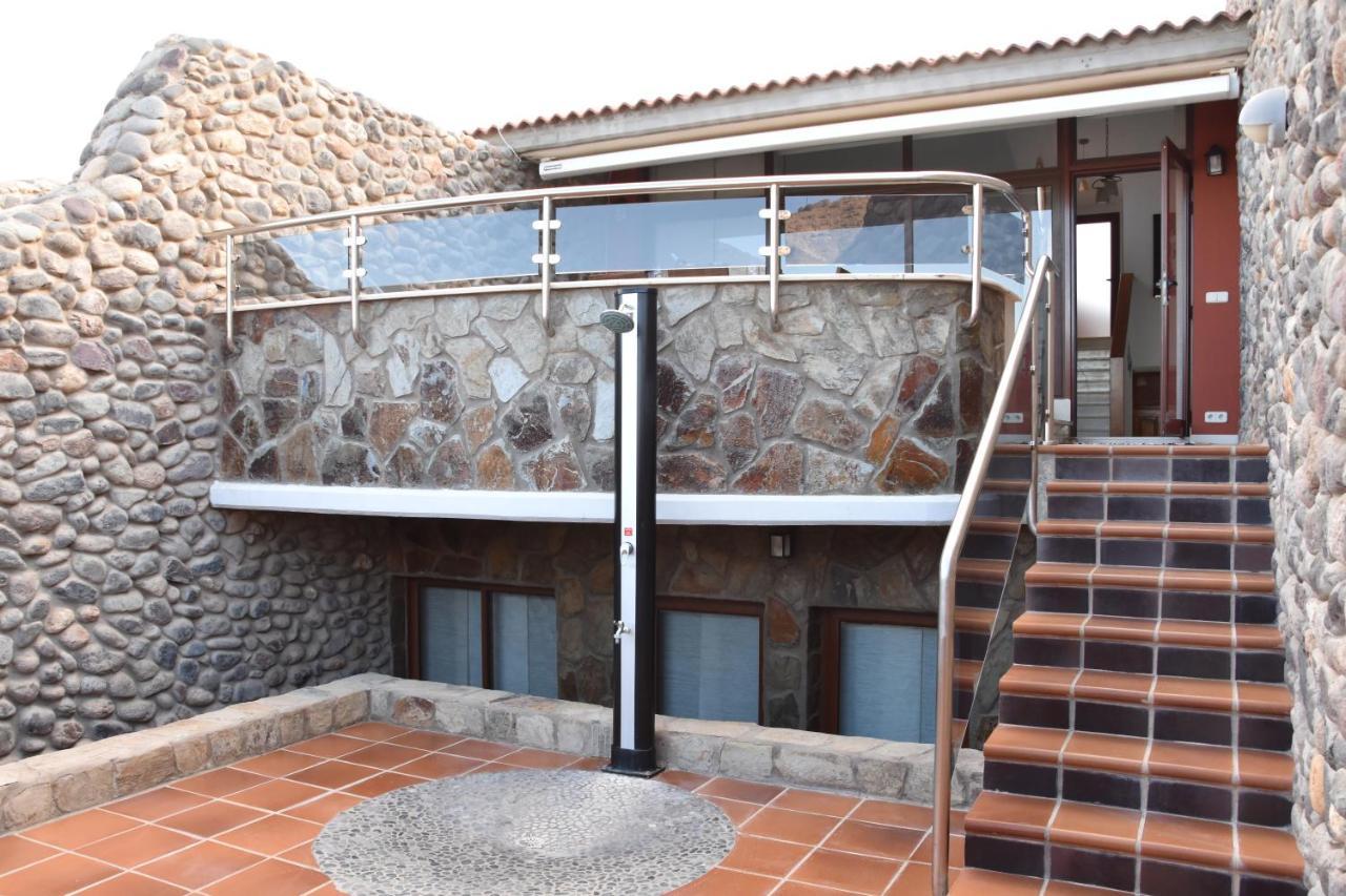 Elsa Tauro Topaz Villa