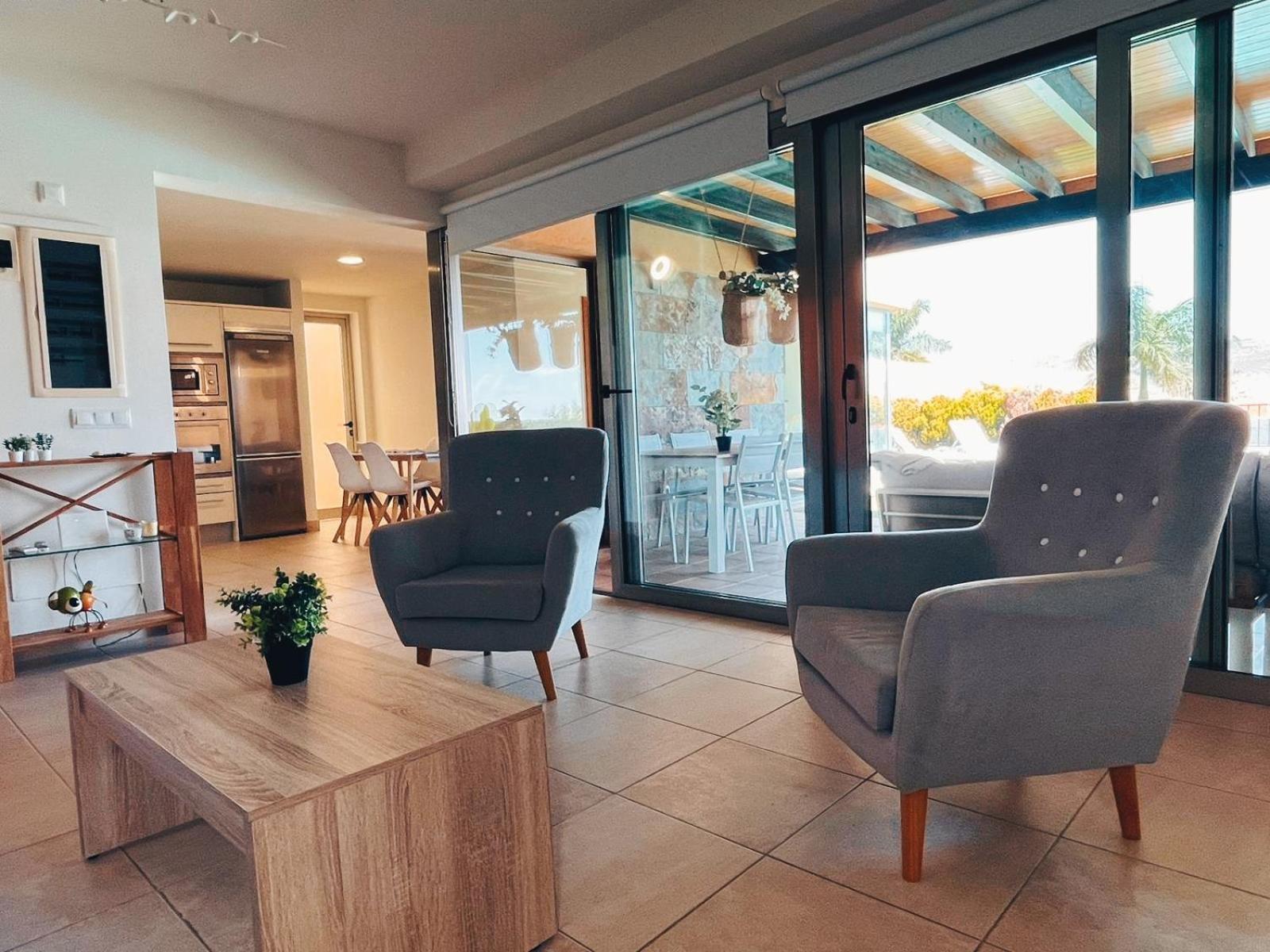 Lia By Sunhousescanarias * Salobre (Gran Canaria)