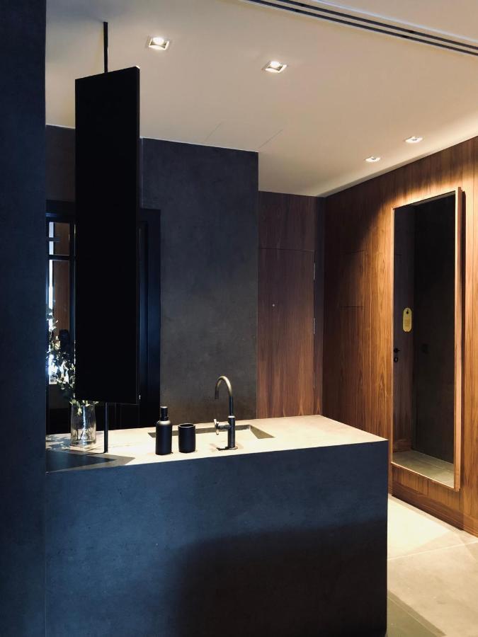 The Matter Meaningful Laura Apartamento