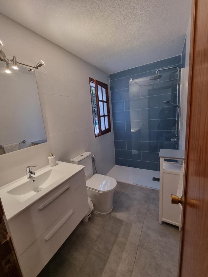 La Palmera1 Casa Al Primer Piso Con 2 - Two Bedroom House On The First Floor --- La Palmera 2 Casa En Planta Baja Con 1 Dormitorio, One Bedroom House On The Ground Floor Casa vacanze *