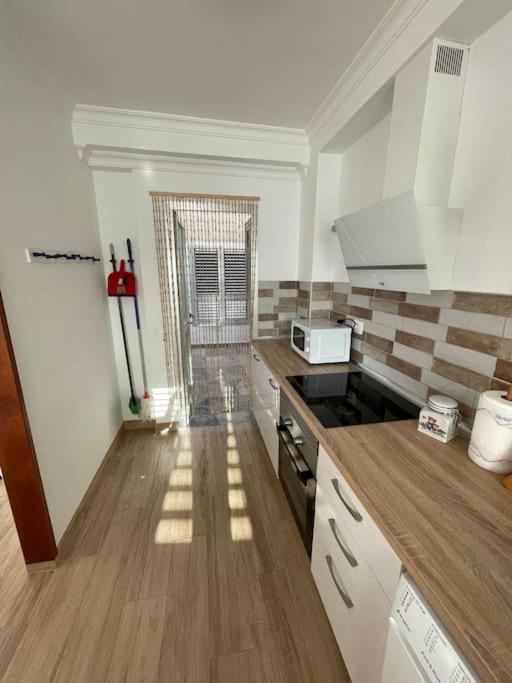 Precioso Apartamento En Residencial Con Piscina