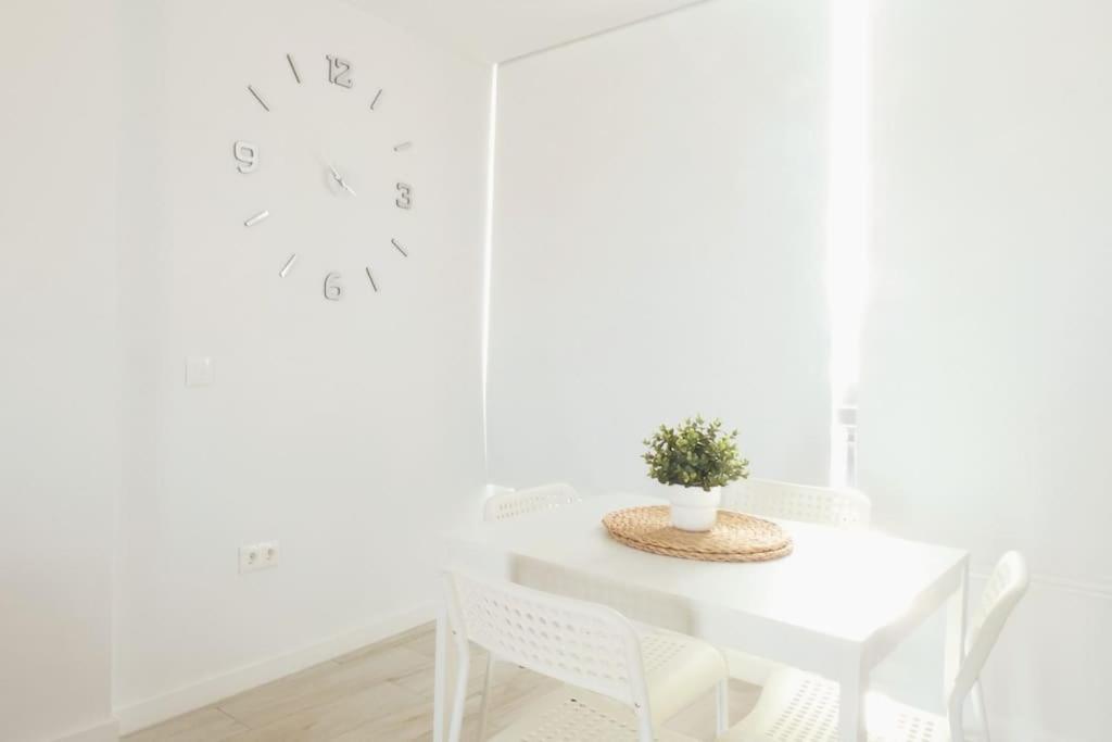 Apartamento Newly Refurbished Beachfront Apartment.
