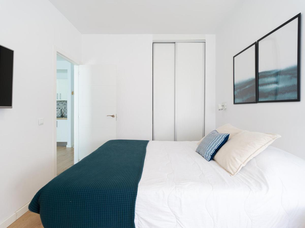 Homeforguest Bright With Terrace Near Canteras Appartamento *