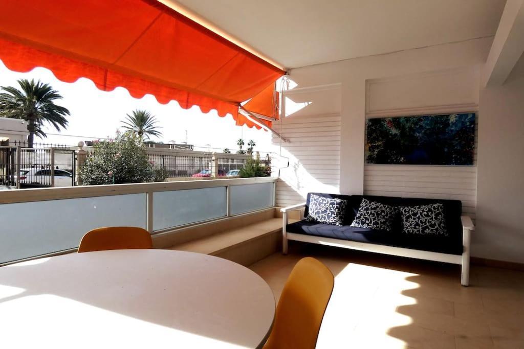 With Large Terrace, 10 Meters From Playa De Burras Appartamento *