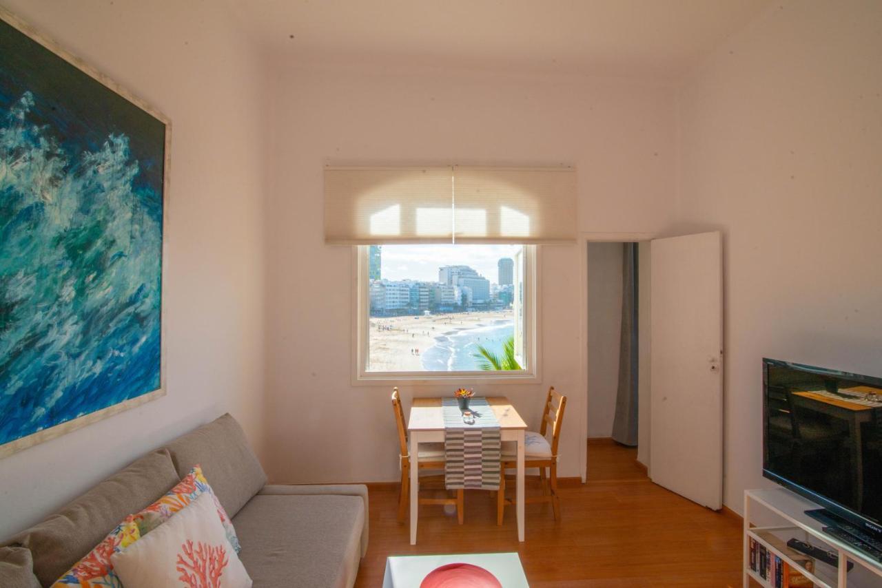 Jellyfish Apartment