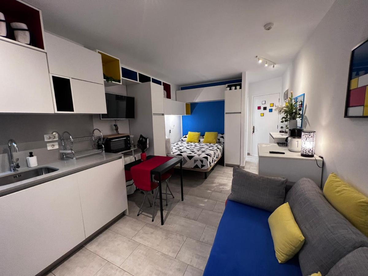 Aparthotel Estudio Mondrian