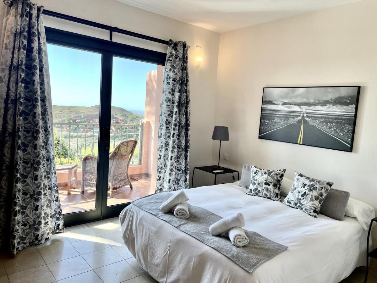 Homeforguest 5 In Salobre Golf With Private Pool, Garden And Great Views San Bartolomé