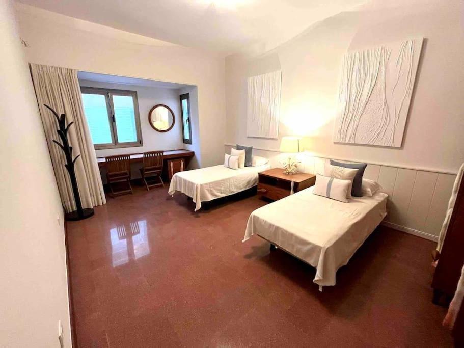Luxury Beachfront Las Canteras
