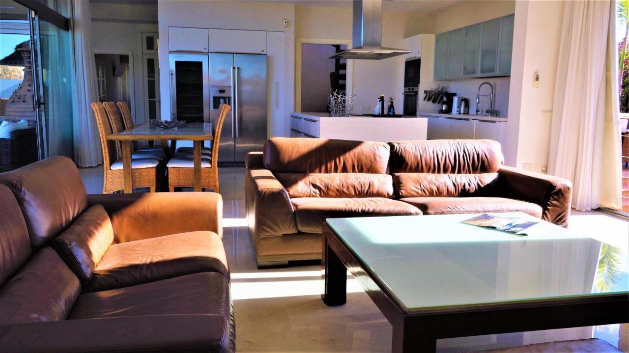 Villa De Luxe 5***** Golf - Piscine Chauffee - Cinema - Billard Mogan