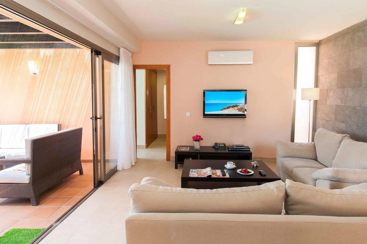 Par 4 13 Villa *