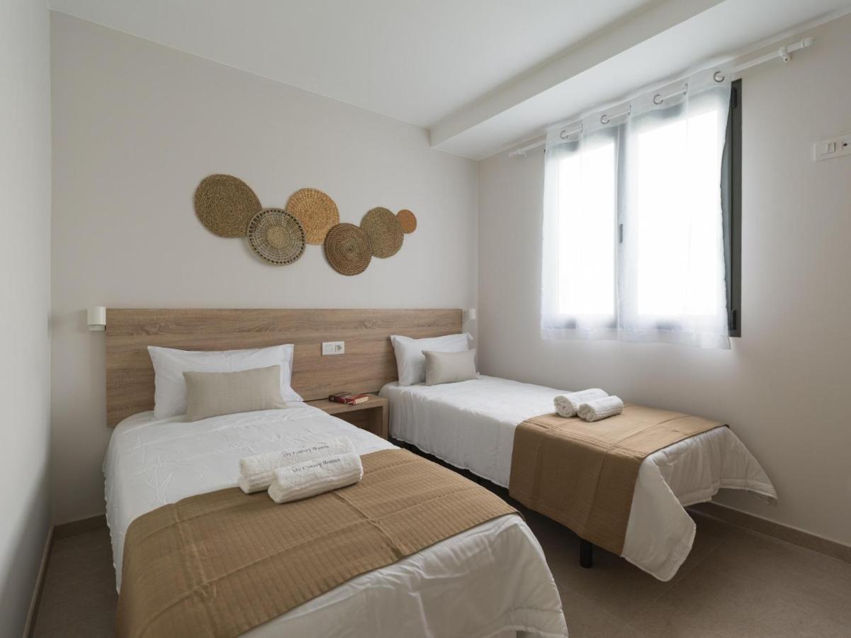 Atrium Building By Mycanaryhomes Apartment