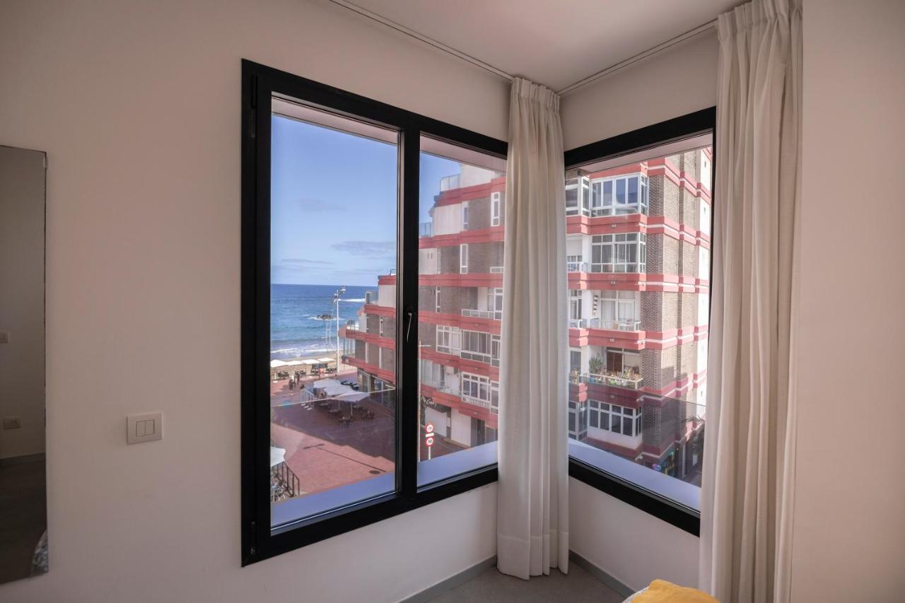 Piso De Ciudad Frente A La Playa Appartamento *
