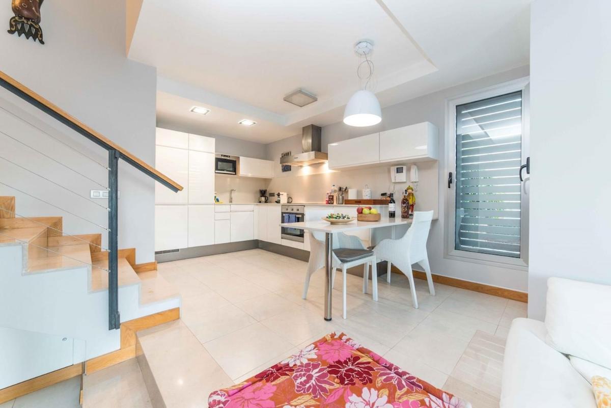 Lightbooking Piscina Privada Salobre Golf 26 Villa San Bartolome de Tirajana (Gran Canaria)