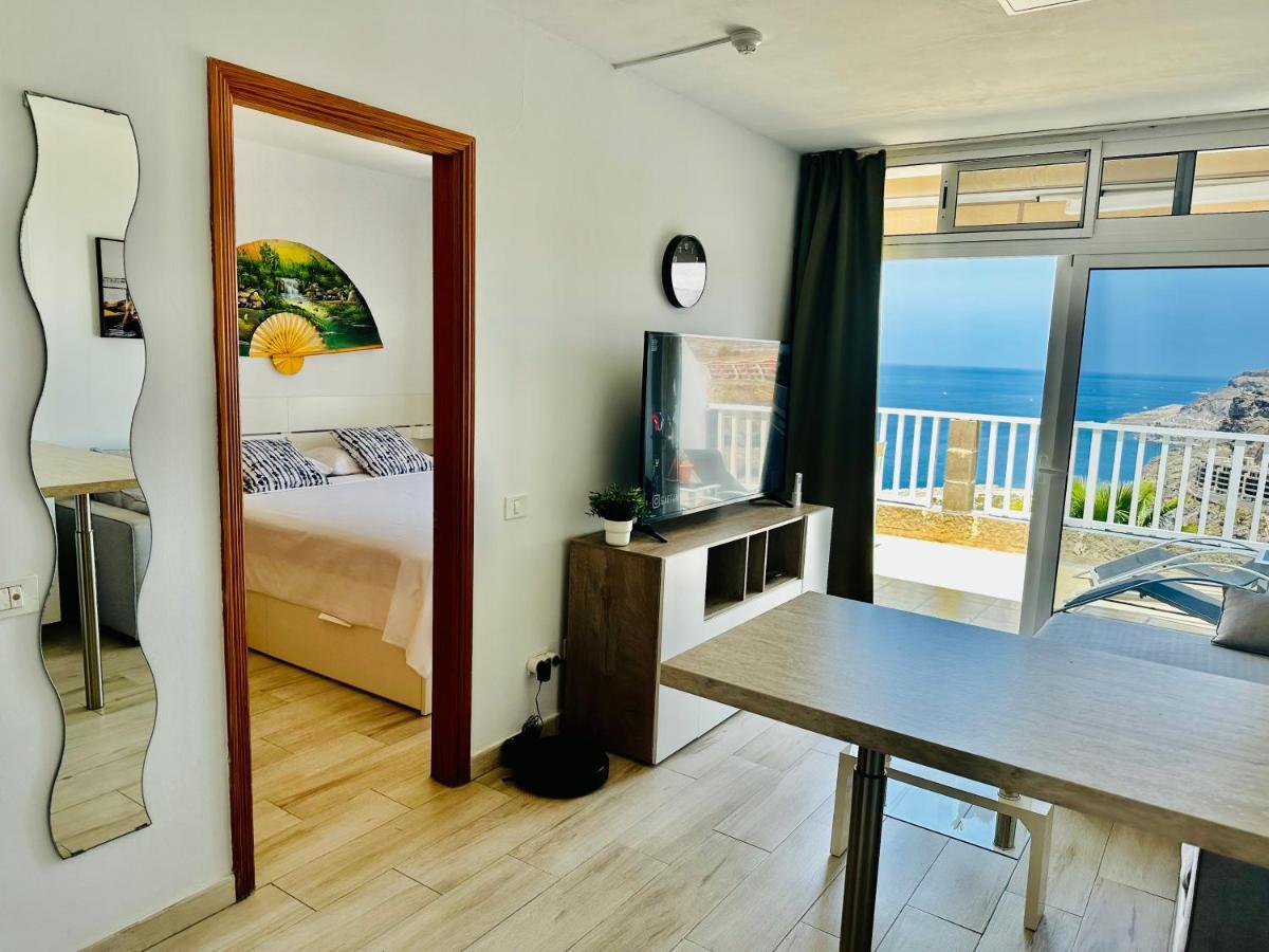 Balcony - With Ocean View. Apartment *