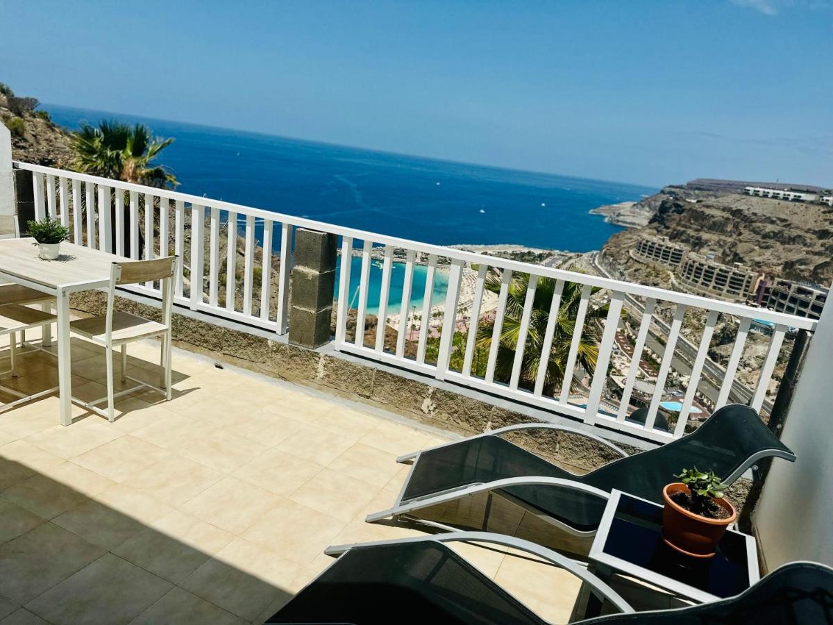 Balcony - With Ocean View. * Amadores