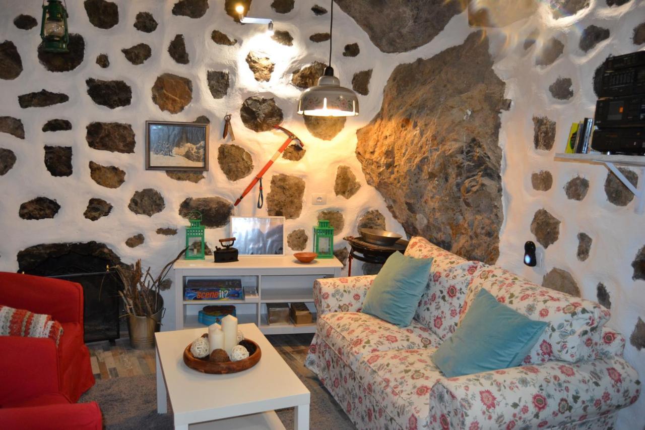 Casa Cueva El Pedregal *