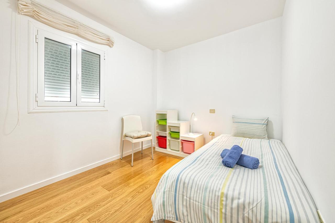 Fantastic New In Salinetas. Apartment *