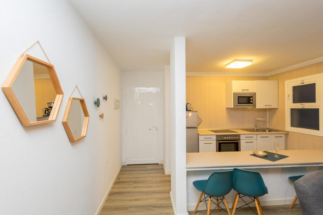 2br Private Terrace House - Solarium & Pool Apartment