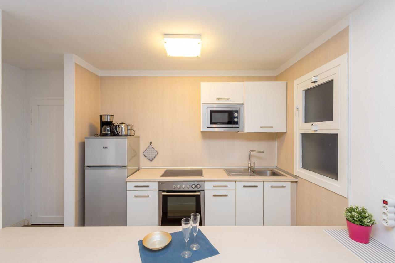 2br Private Terrace House - Solarium & Pool Apartment *